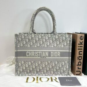 Miss Dior Medium Dior Book Tote