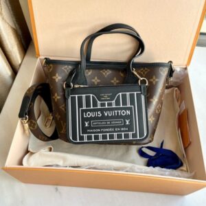 Louis Vuitton Neverfull BB Monogram